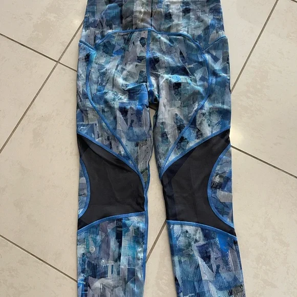 Lululemon Cap ? and Leggings ?! - www.nhima.co.zm display picture 1